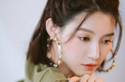 英雄联盟总决赛-瑞典血拼拉齐奥，一笔打破平衡的转会，奥亚尔萨瓦尔成为关键先生