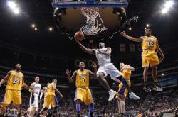 英雄联盟总决赛赛程-双城记，战歌同夜鸣—英超争冠与NBA季后赛的战争交响