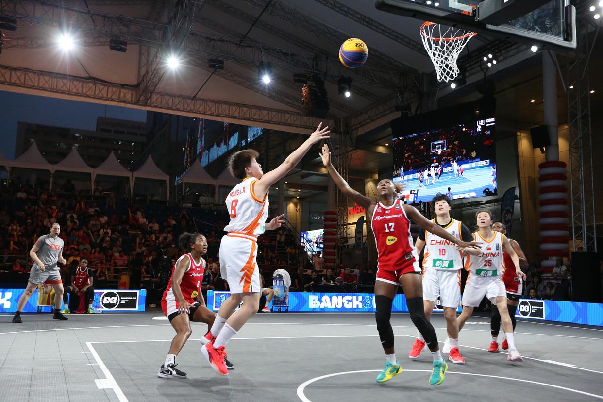 顶级联盟球队闯入国际篮球舞台