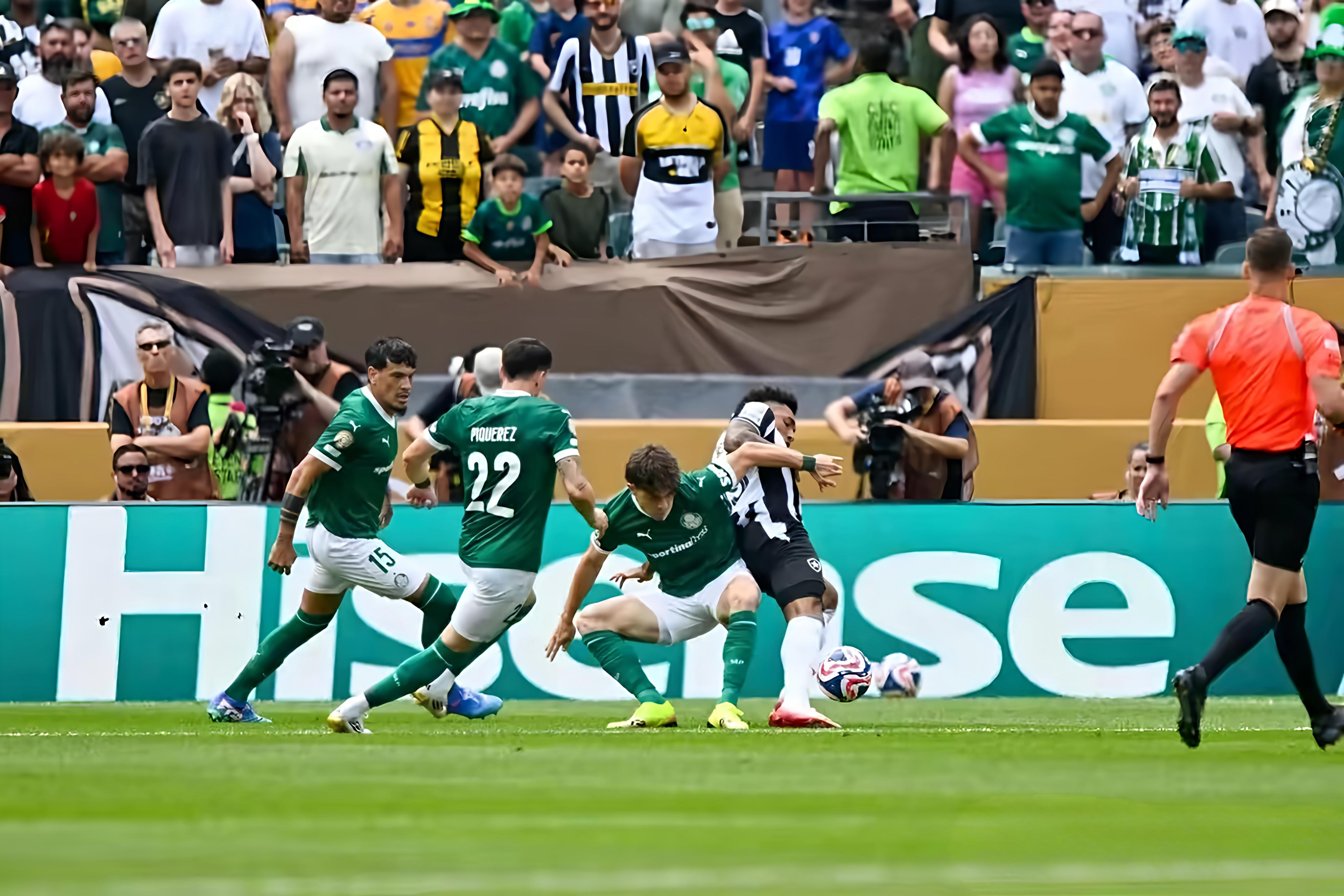 那不勒斯绝杀巴黎，迪马利亚点燃赛场的简单介绍