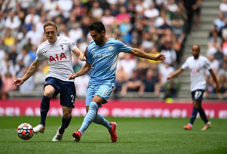 阿斯顿维拉客场不敌，降级危机