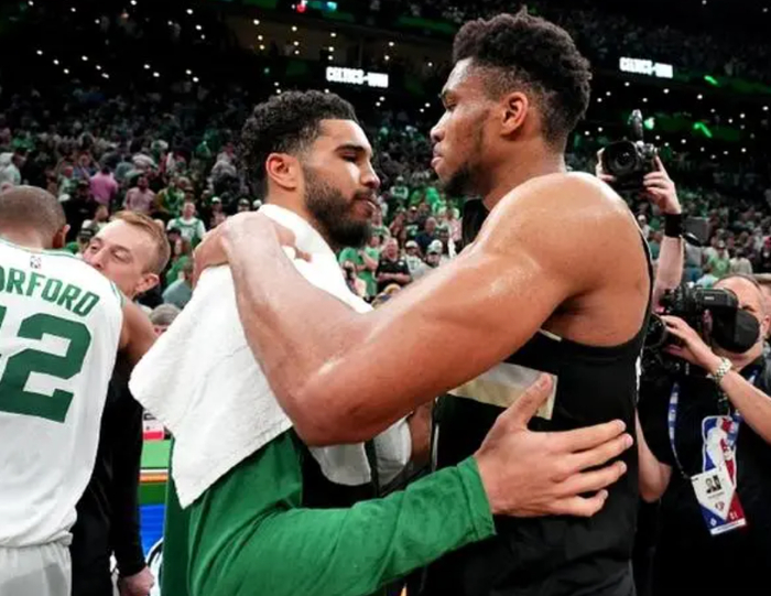 老鹰不敌雄鹿，汉密尔顿失语