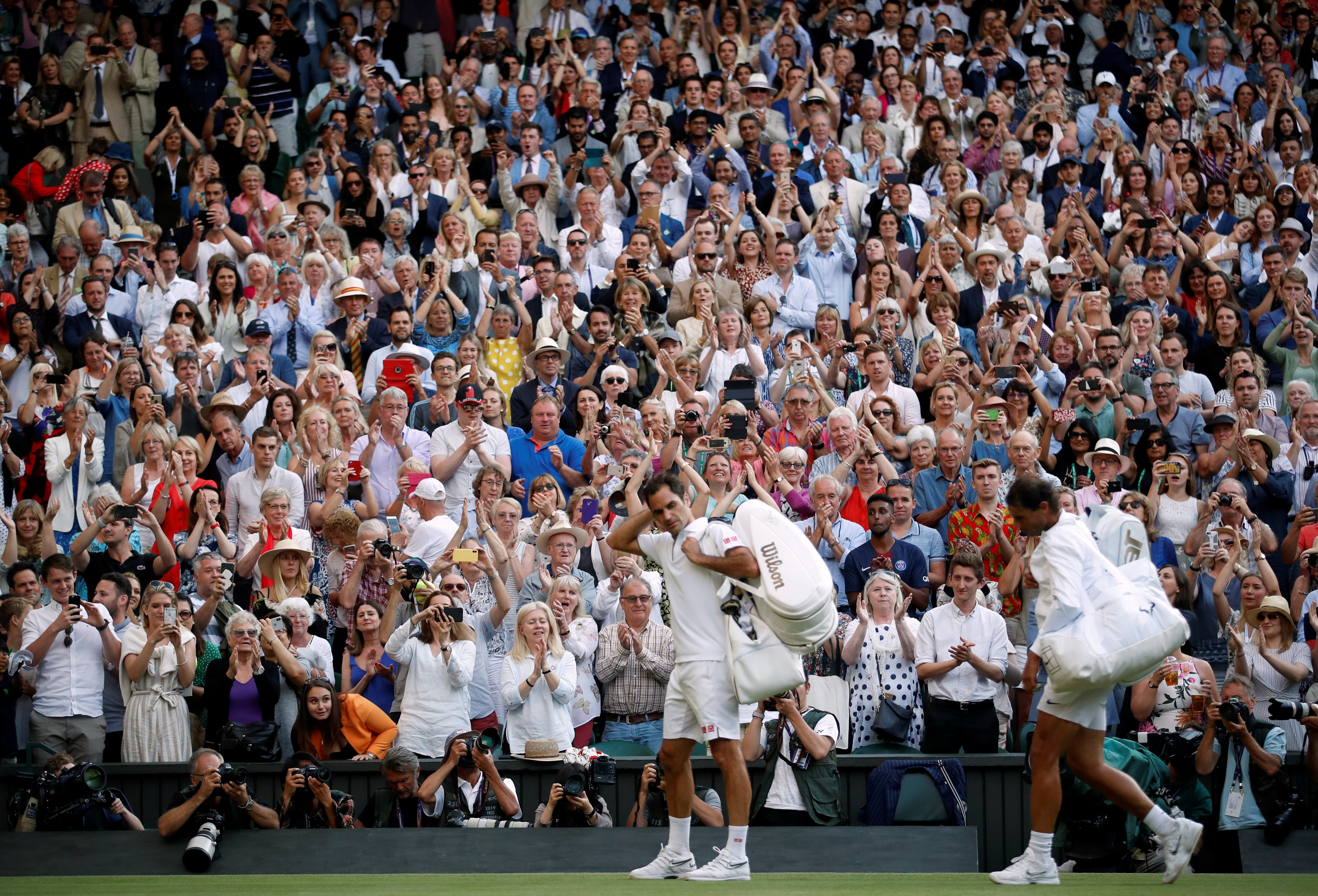 年终总决赛险胜温网,纳达尔带队取胜 年终总决赛险胜温网,纳达尔带队取胜