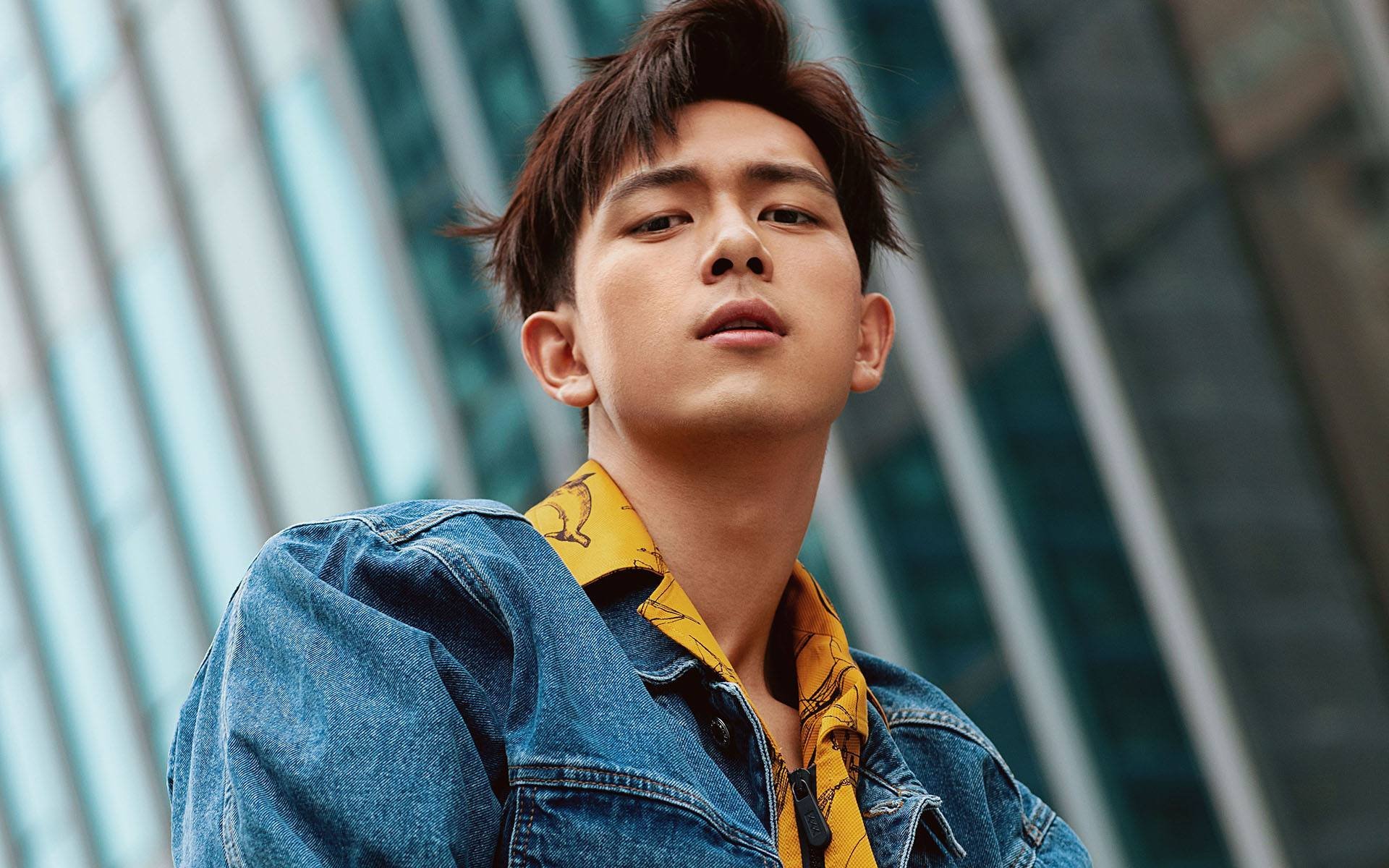 速度与对抗，F1新赛季揭幕战与曼城对阵秘鲁的双重焦点